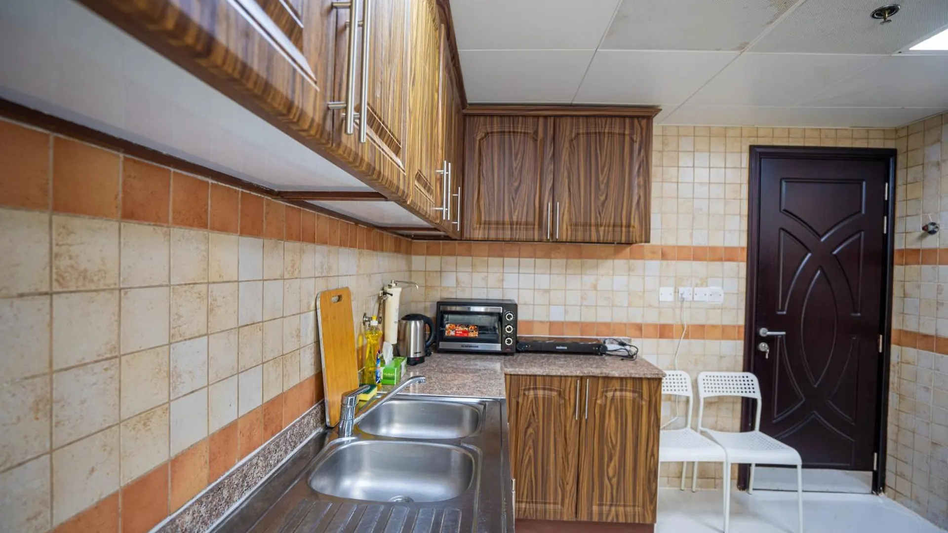 Home Stay For Family Abu Dabi